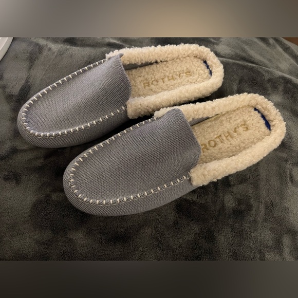 Rothy's Gray Slip-On Sherpa-Lined Mules with Cream Trim, NWOT-No Box! Size 9. - Picture 2 of 16